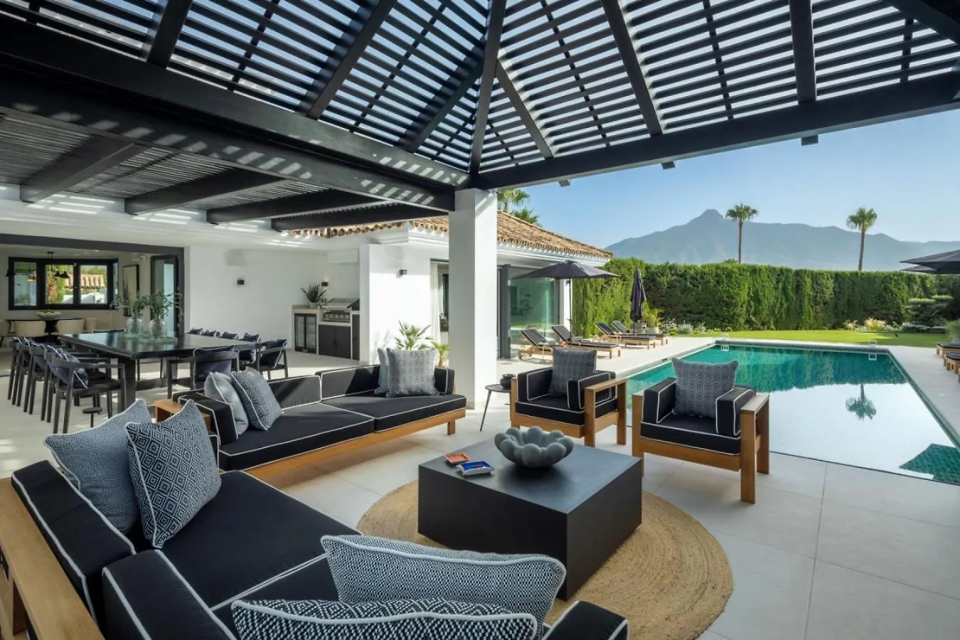 Villa Interni Nueva Andalucia Marbella España